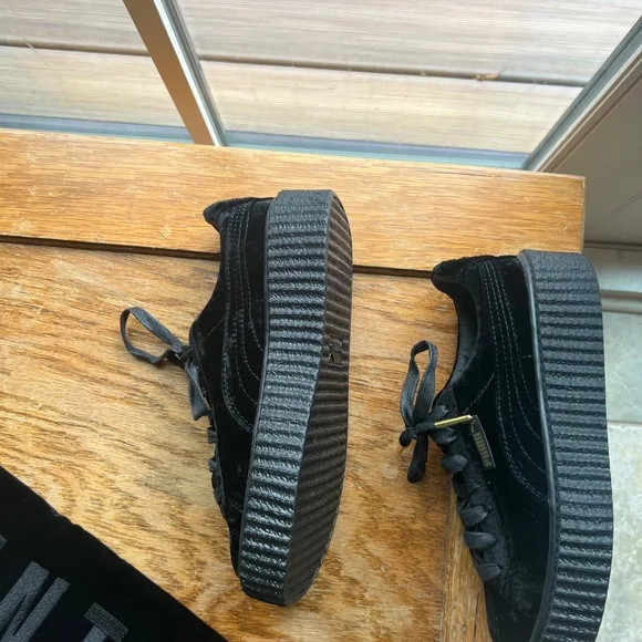 Puma X Fenty Rihanna Creeper Black on Black Velvet  (Never Worn) - Picture 10 of 14